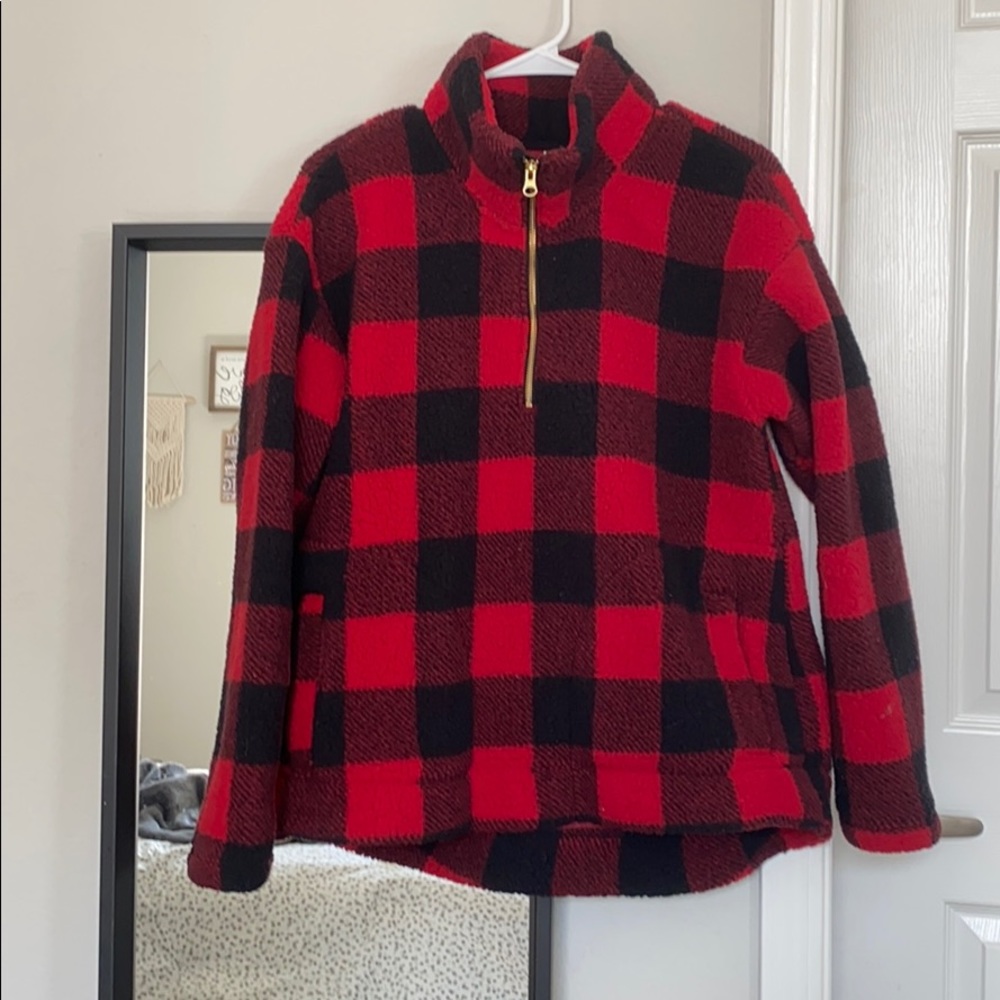 Women’s cozy plaid pullover jacket!